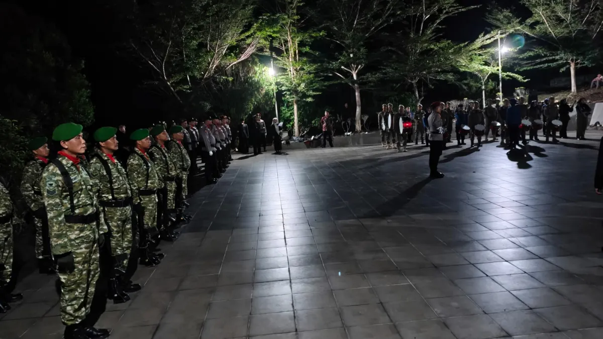 Wakili Dandim 0310/SS Kapten Inf Yulius Pamil Hadiri Upacara Di Taman Makam Pahlawan 