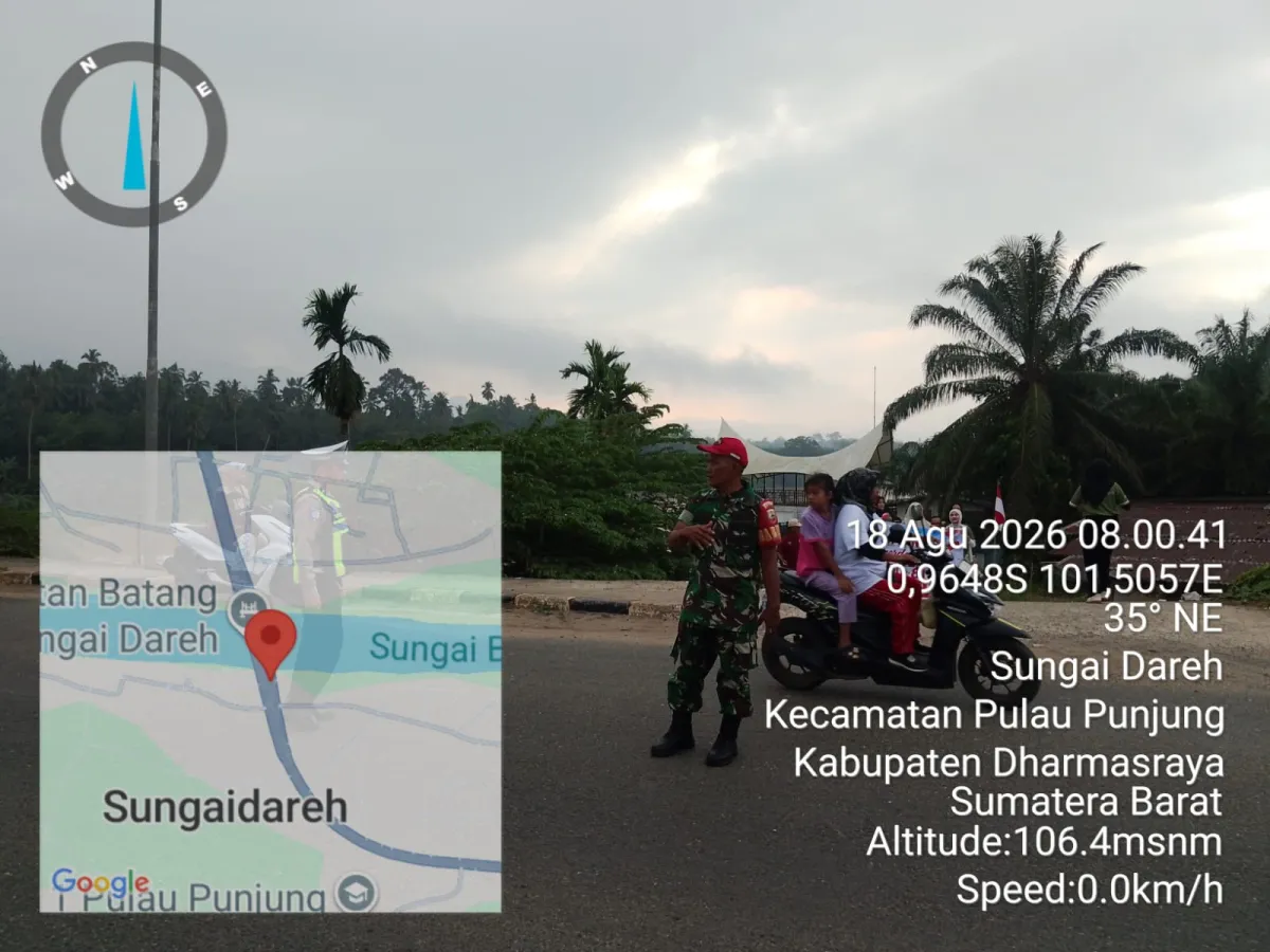 Demi Kelancaran Kegiatan Babinsa 03/PP Melaksanakan Pengamanan kegiatan Jalan Santai dan Pawai 17san