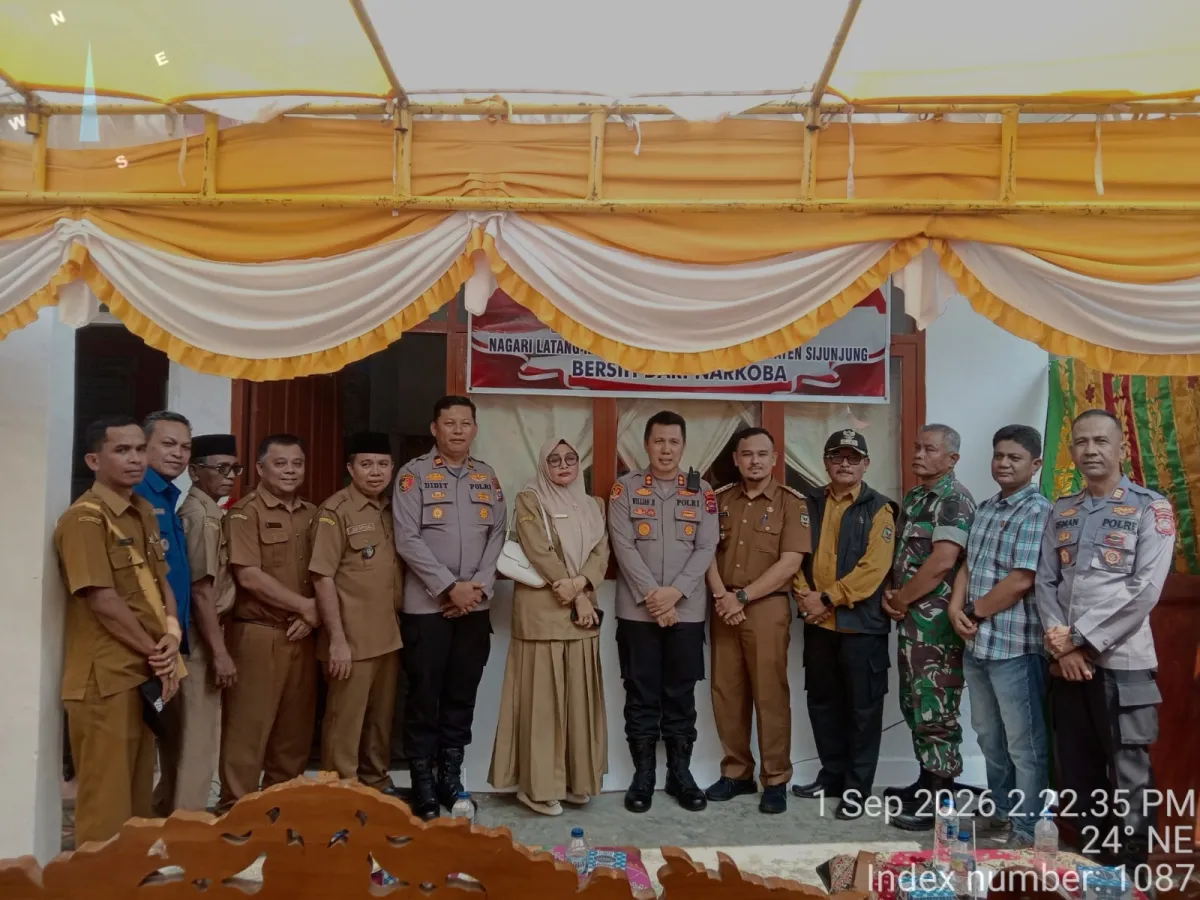 Babinsa Koramil 02/SJJ menghadiri Peresmian kampung Narkoba tingkat Polsek lubuk tarok
