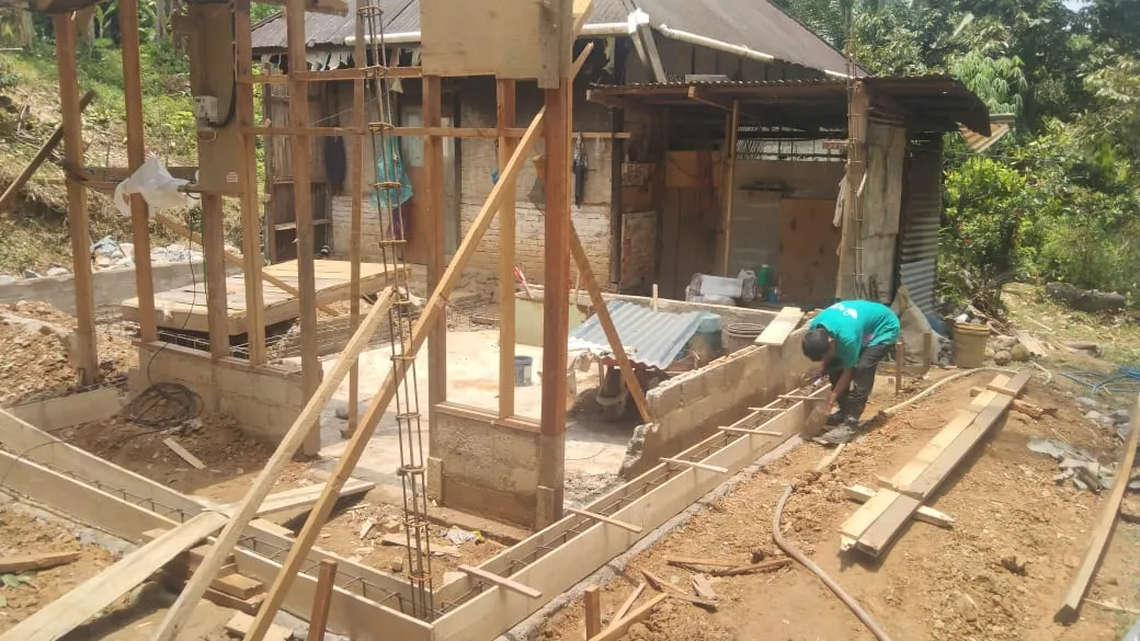 Aksi Nyata Pra-TMMD Ke 130 Kodim 0310/SS Renovasi Rumah Warga di Talawi Kota Sawahlunto