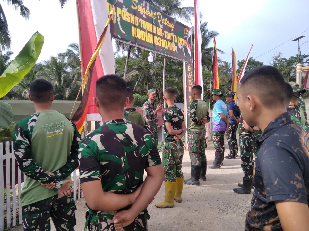 Jaga Disiplin dan Kekompakan, Satgas TMMD ke-130 Kodim 0310/SS Rutin Gelar Apel Pagi Sebelum Kerja