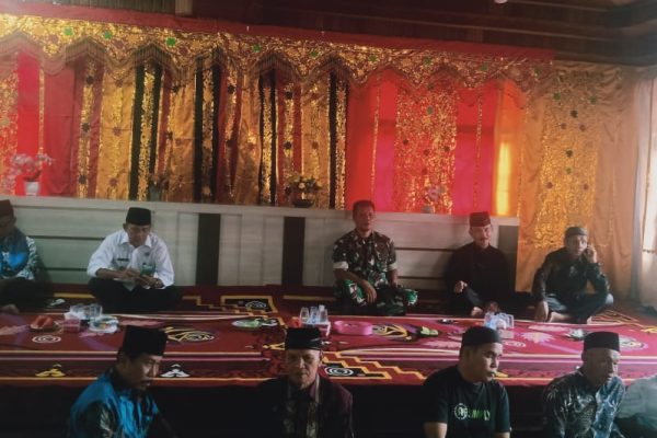 Babinsa 07/TA Silaturohim Ukhuwah Islamiah Bersama Pejabat Pemerintah Nagari