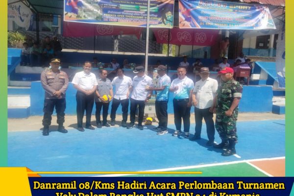 Danramil 08/Kms Hadiri Acara Perlombaan Turnamen Voly Dalam Rangka Hut SMPN 24 di Kumanis.